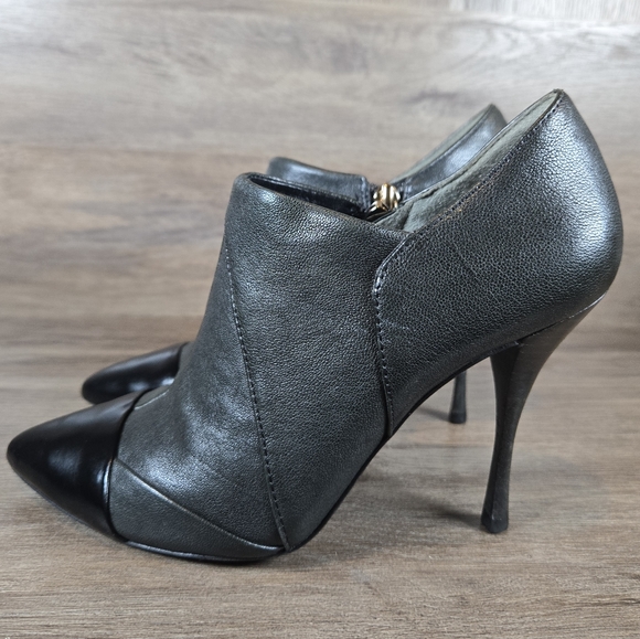 Tory Burch Lorelei Charcoal Gray Black Leather Point Toe Ankle Boot Bootie Sz 7M - Picture 4 of 16
